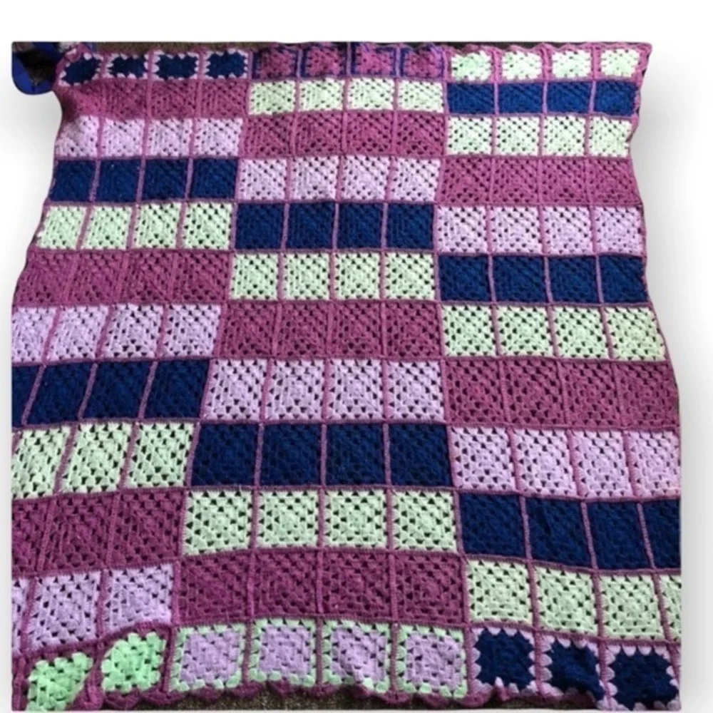 Afghan Throw  Blanket Hand Made Purple‎ W69” L 65” Granny-core